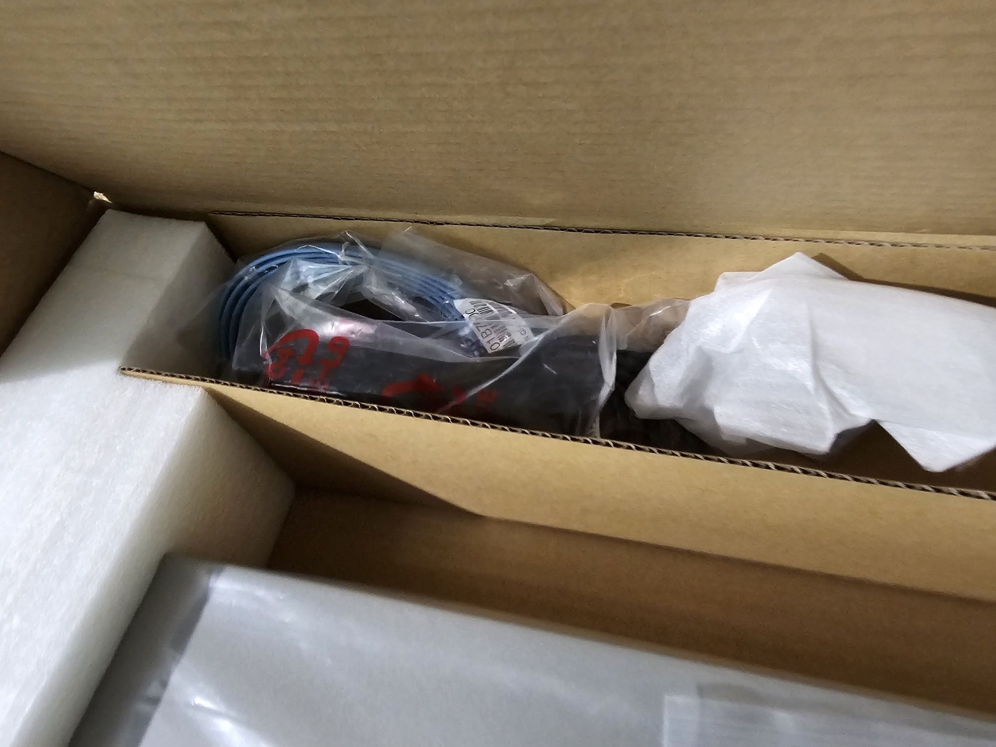Комутатор Cisco SB SX550X-12F-K9 (SX550X-12F-K9-EU)