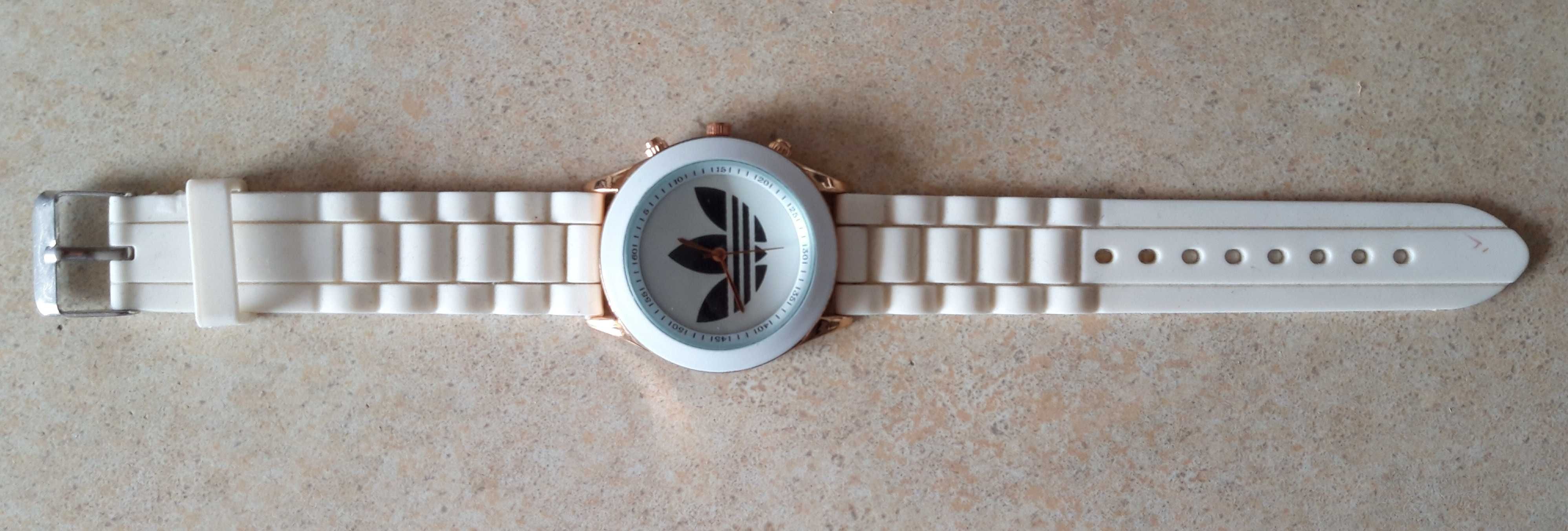 Zegarek Adidas sprawny ecru biały