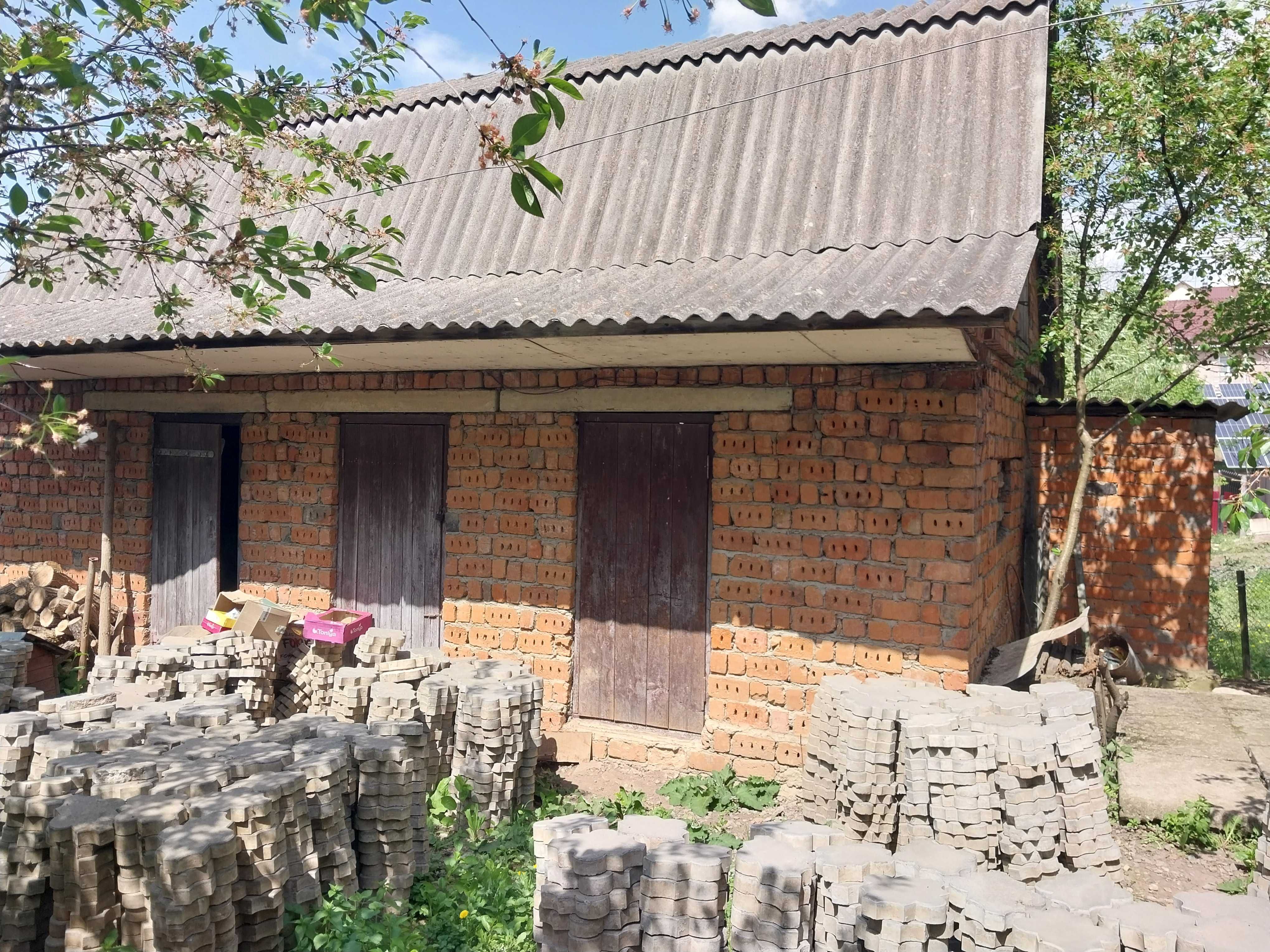 Терміново продається будинок 2 поверхи, р - н Центр