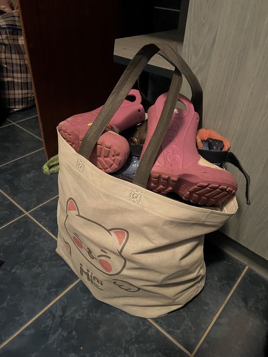 Дитячий одяг(пуховики/взуття/одяг) для дівчинки