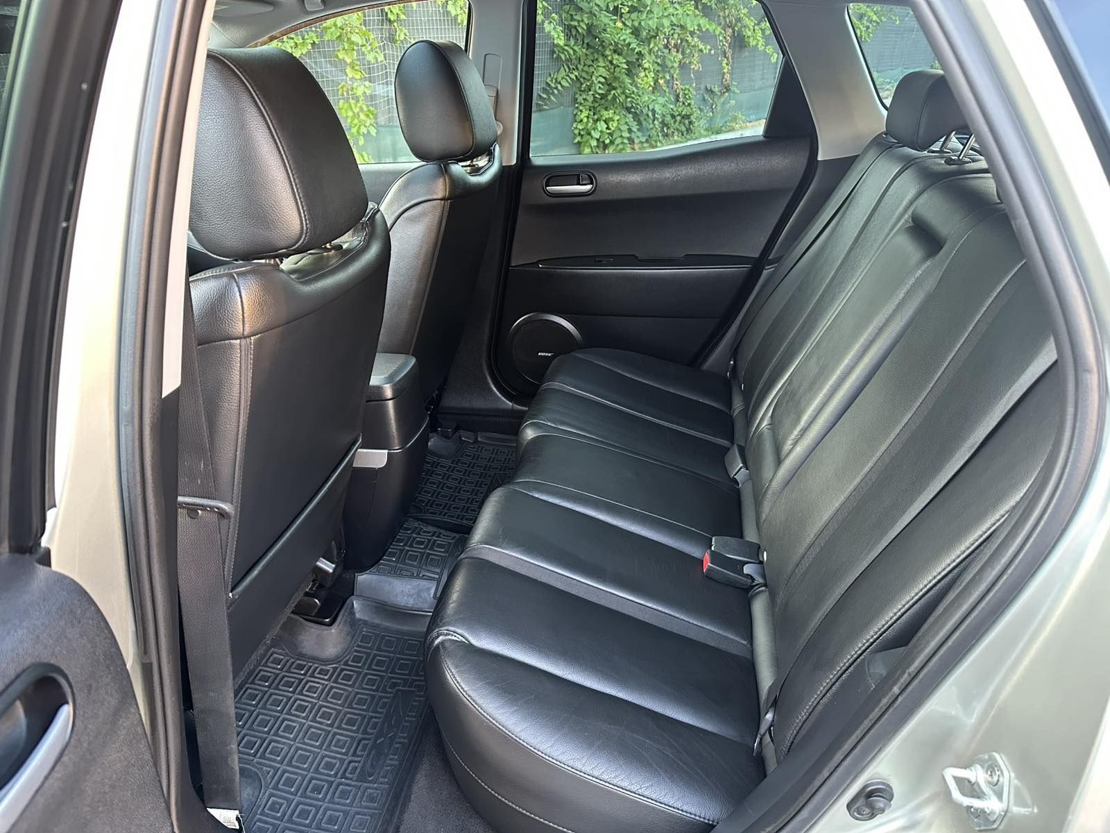 Продам Mazda CX-7
