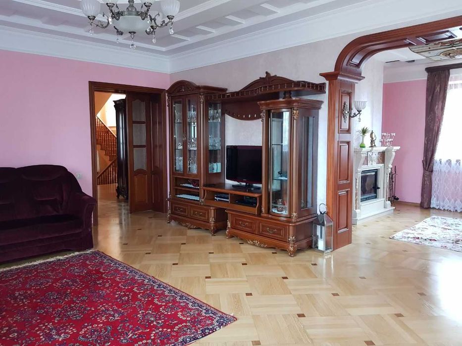 Родинний будинок для комфортного життя в м. Пустомити 9 км від Львова