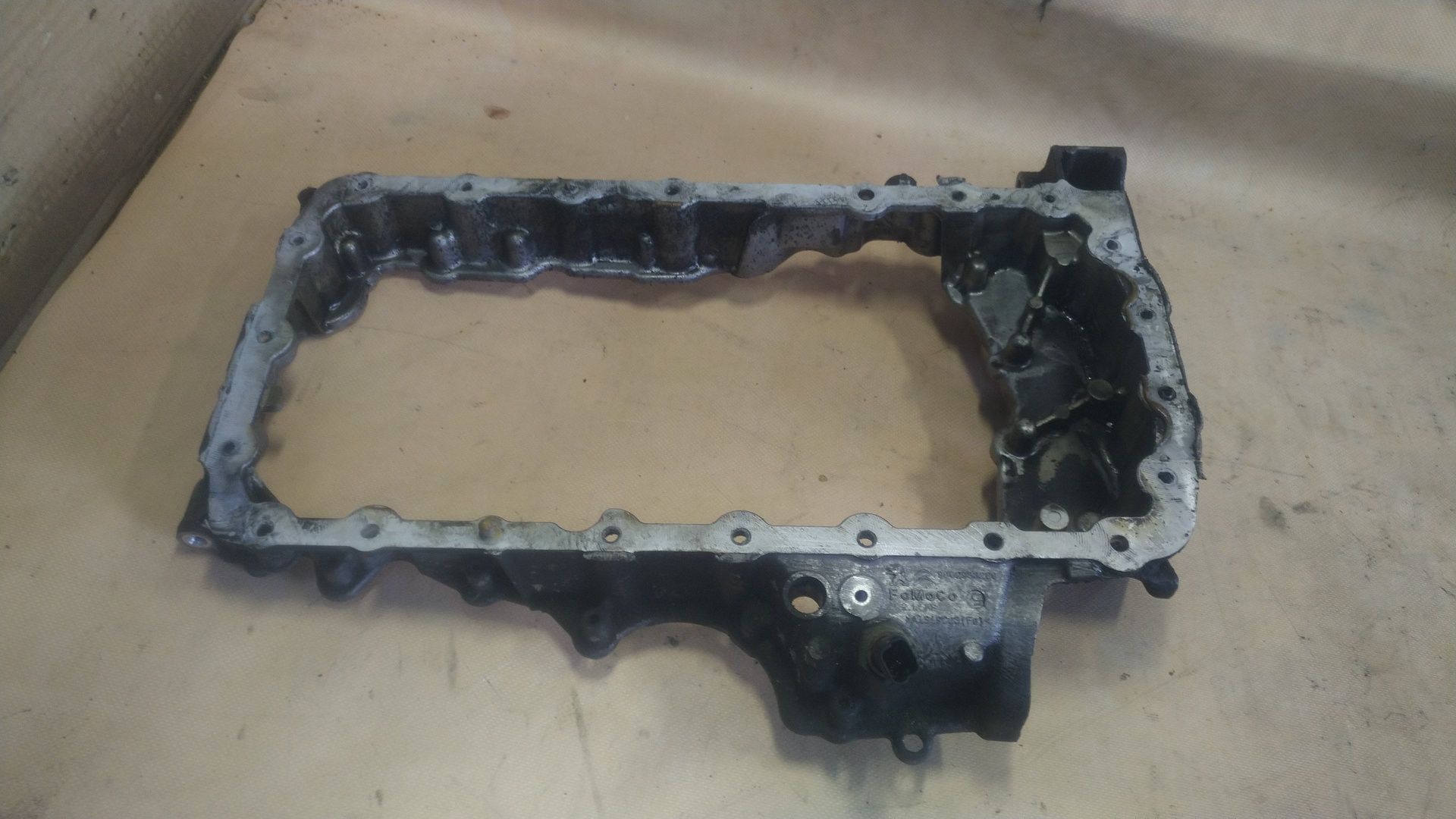 ) S-Max Mk2 Mondeo mk5 podstawa miski olejowej 2.0 TDCi