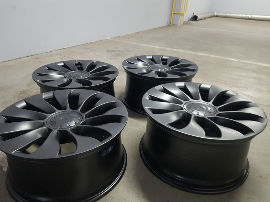 Tesla y uberturbine 9.5j/10.5j et40/48 21" 5x114.3