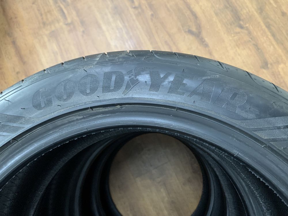 Новая летняя резина GoodYear Eagle F1 215/50 R18 92V