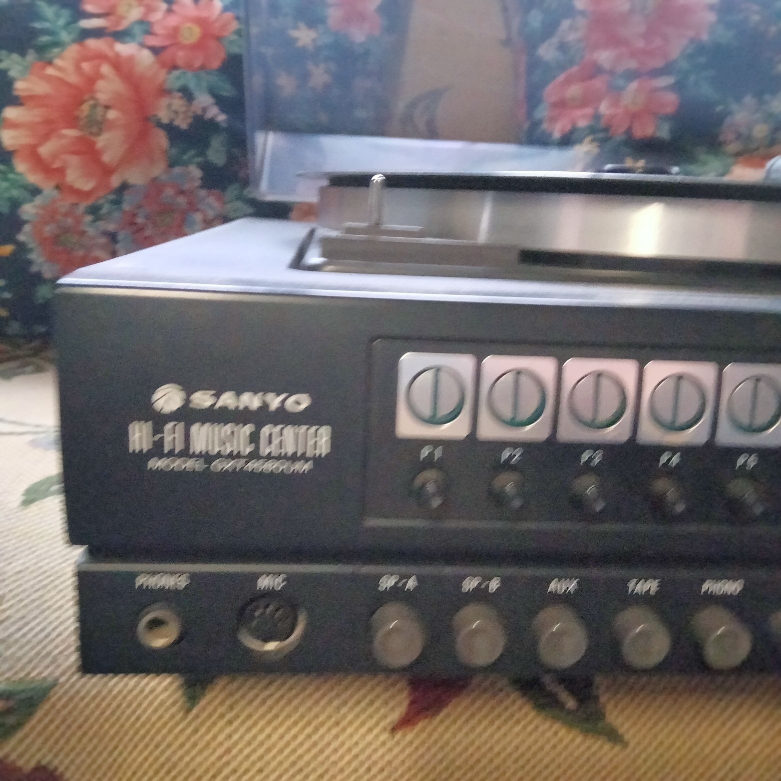 Gira Discos SANYO