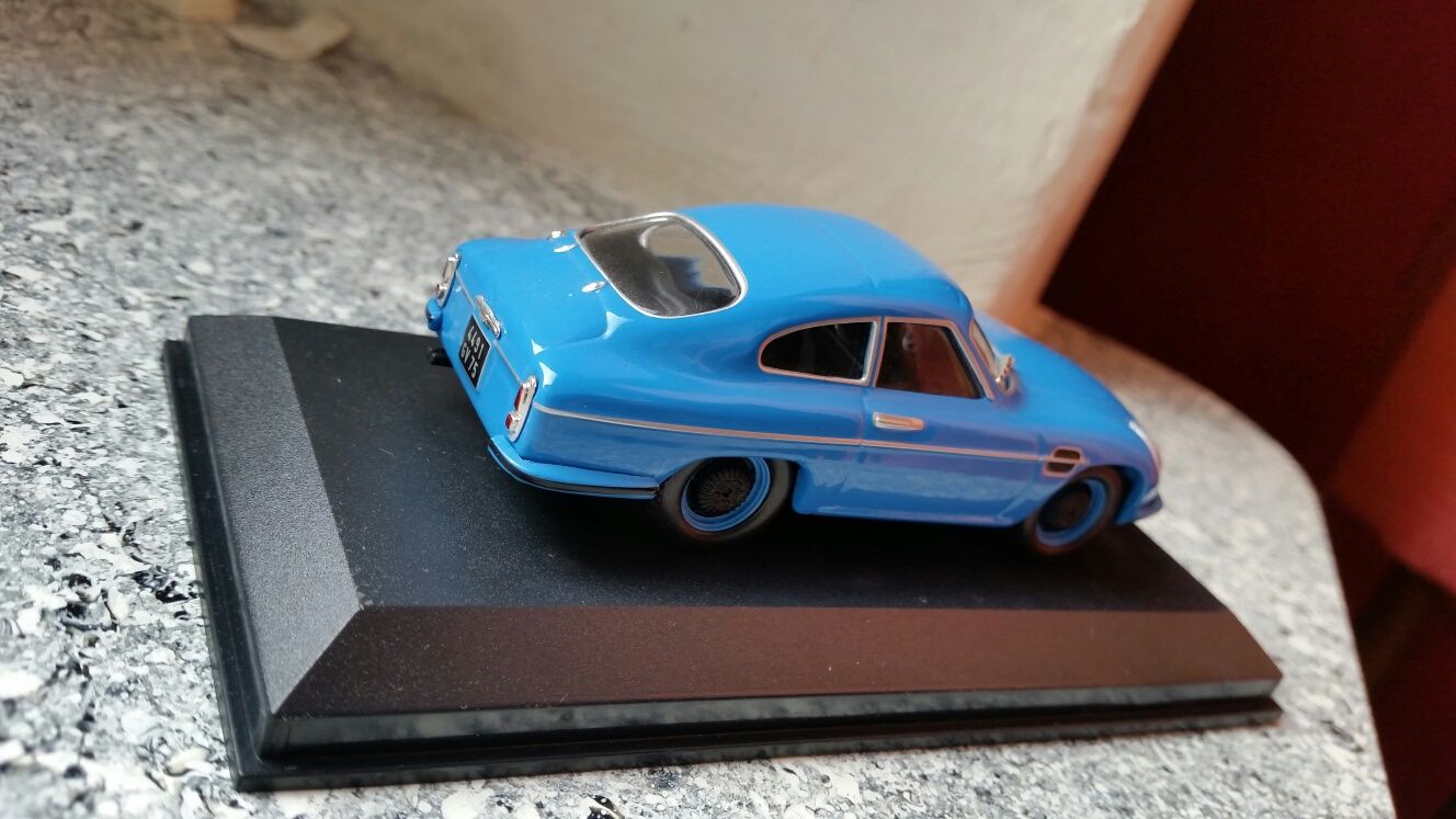 Panhard HBR4 1958 1:43 IXO