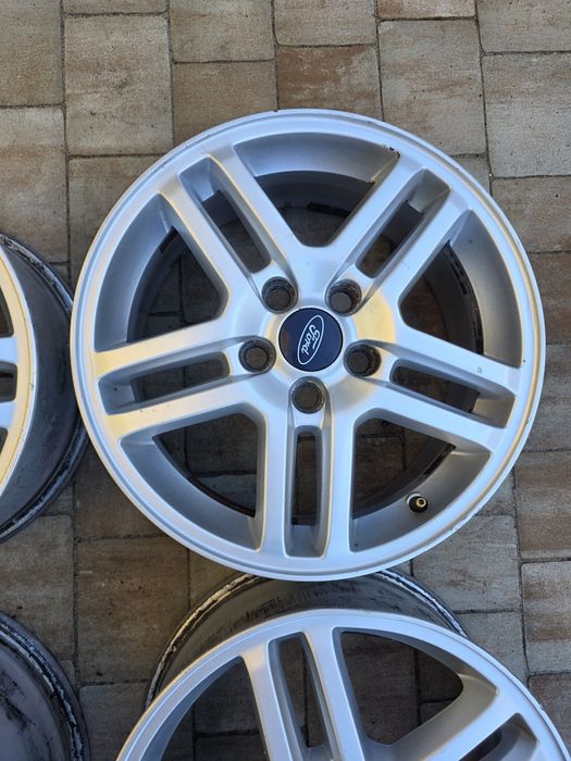 4x felgi aluminiowe Ford OE Focus MK3 6,5 komplet cali 16 5x108 et52,5