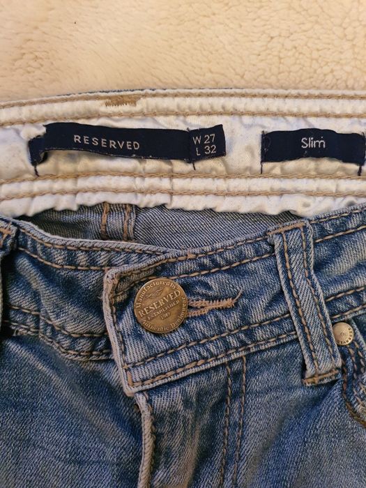 Spodnie dżinsy przetarcia Reserved W27 L32