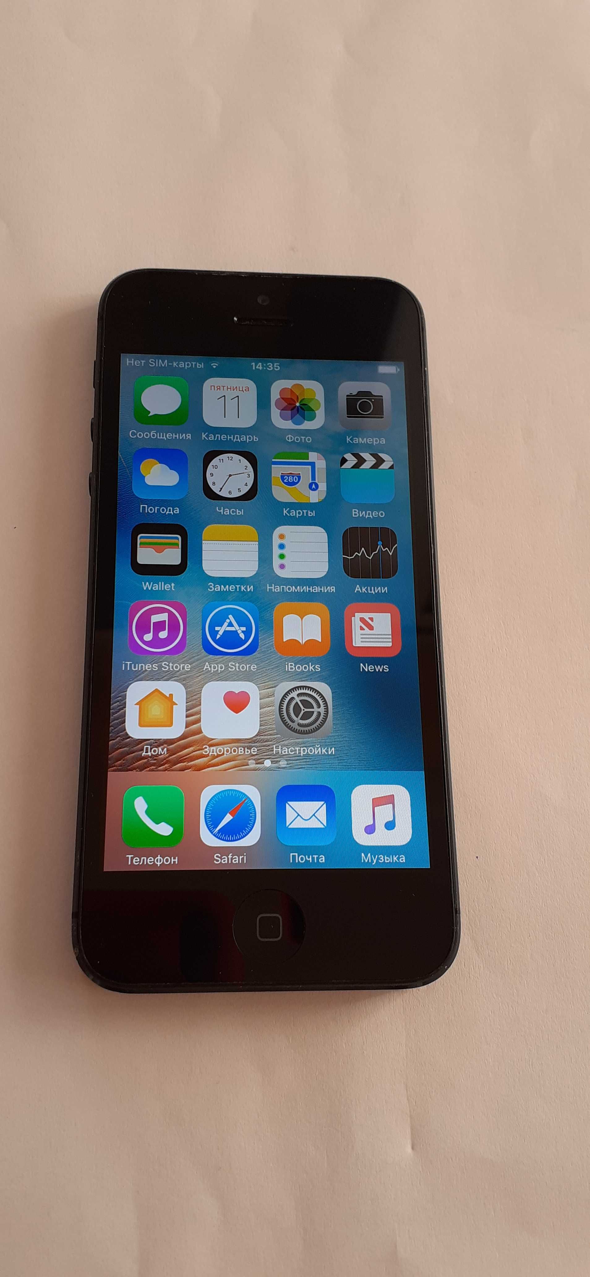 3 Телефона Apple IPhone 5 A1429 (16GB), 5c A1507 (8GB) без сети