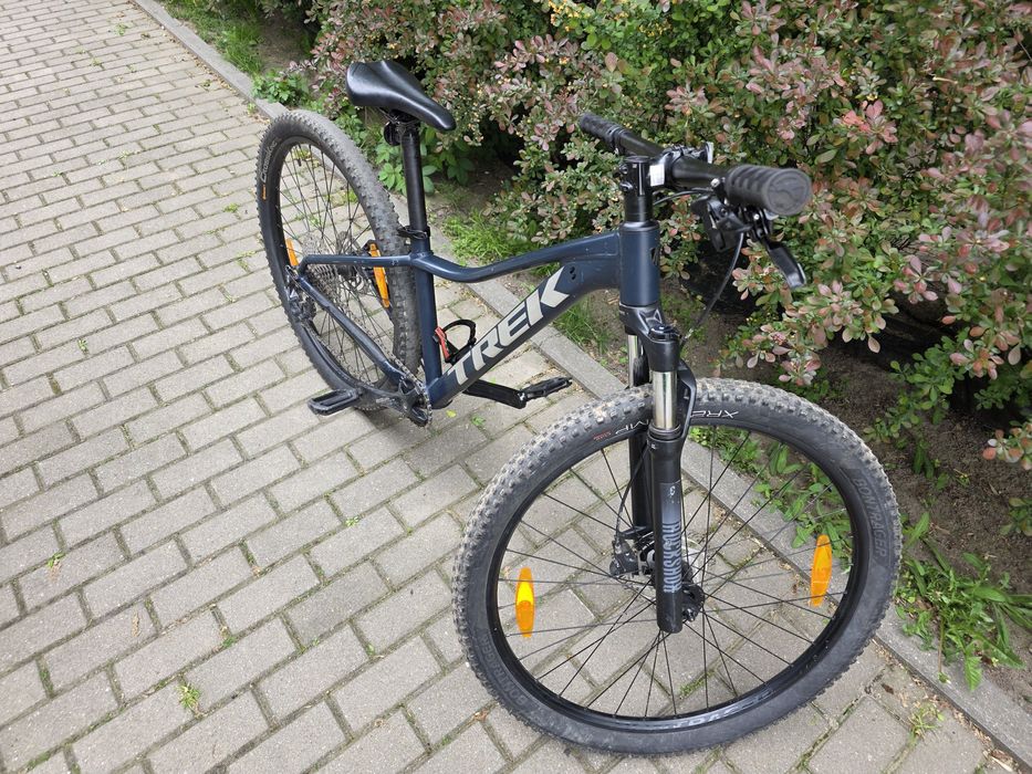 Rower górski TREK Marlin 7 2021 granatowy bXS koła 27,5"