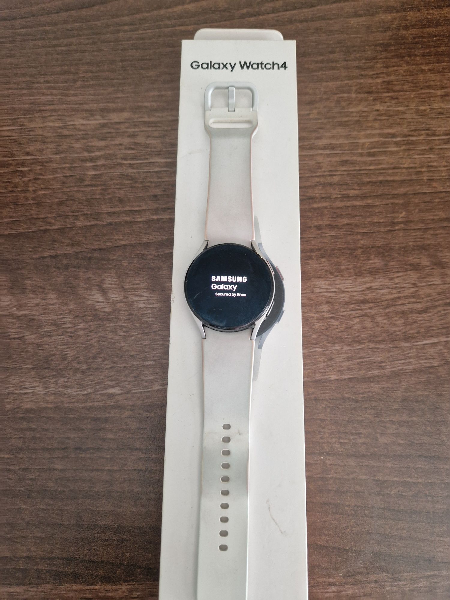 Samsung A54 5g. -watch 4