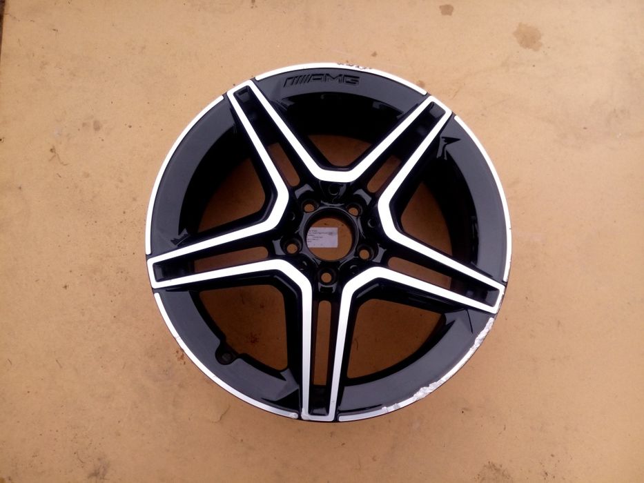 Felga mercedes w205 amg 7.5/18 et44 przód
