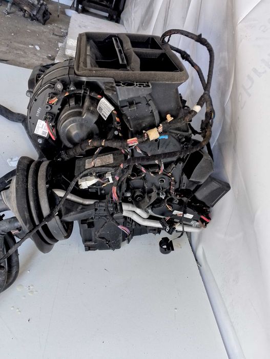 Moduł HVAC / nagrzewnica z wentylatorem BMW F45 F46 – Denso UKL2 IHKS