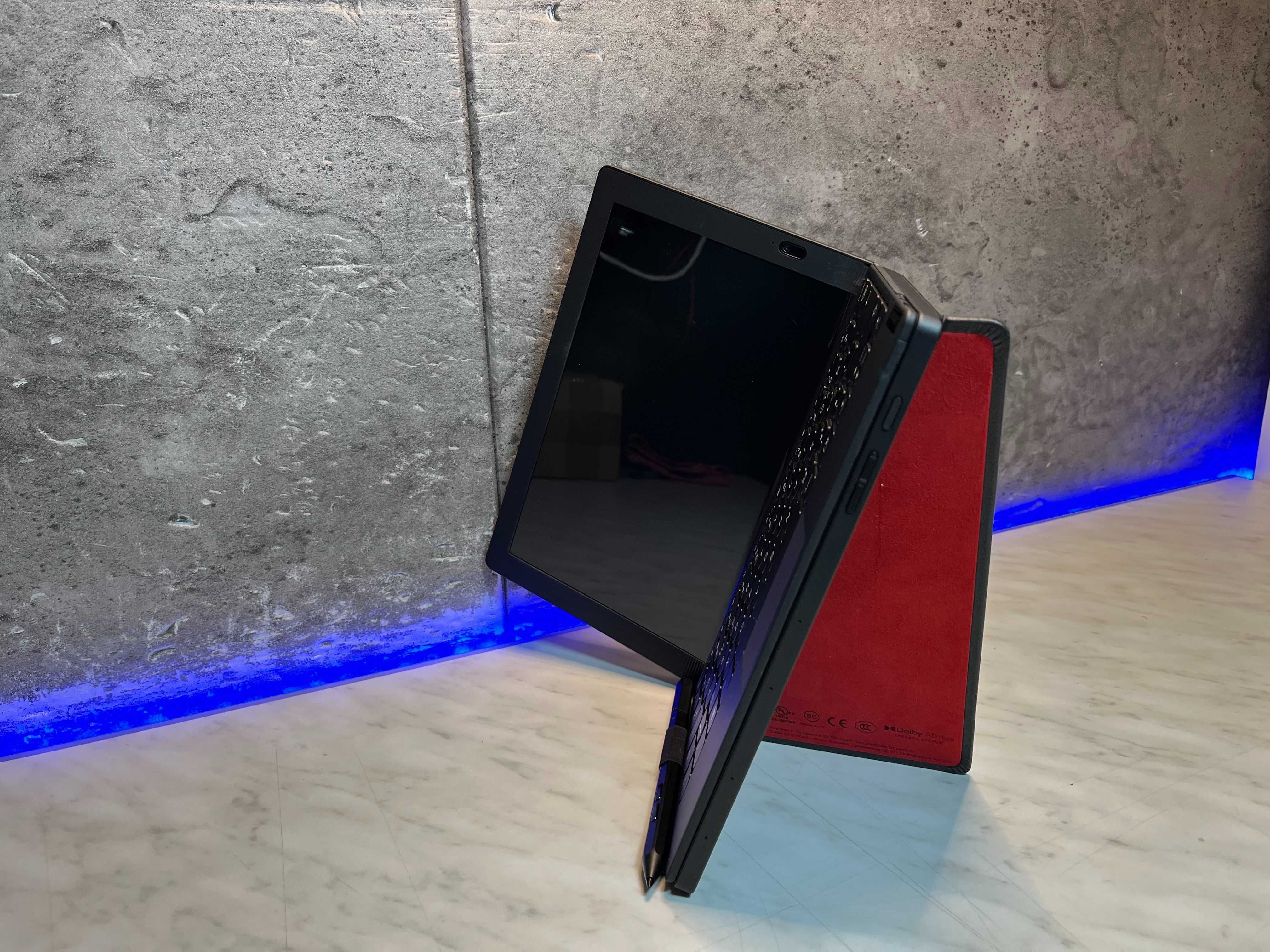 Lenovo Thinkpad X1 Fold 13,3 " Intel Core i5 8 GB / 256 GB czarny