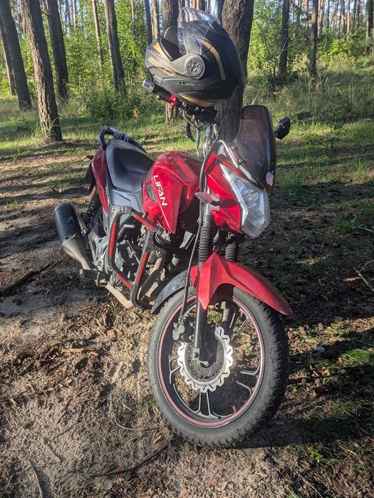 Lifan cityr 200.