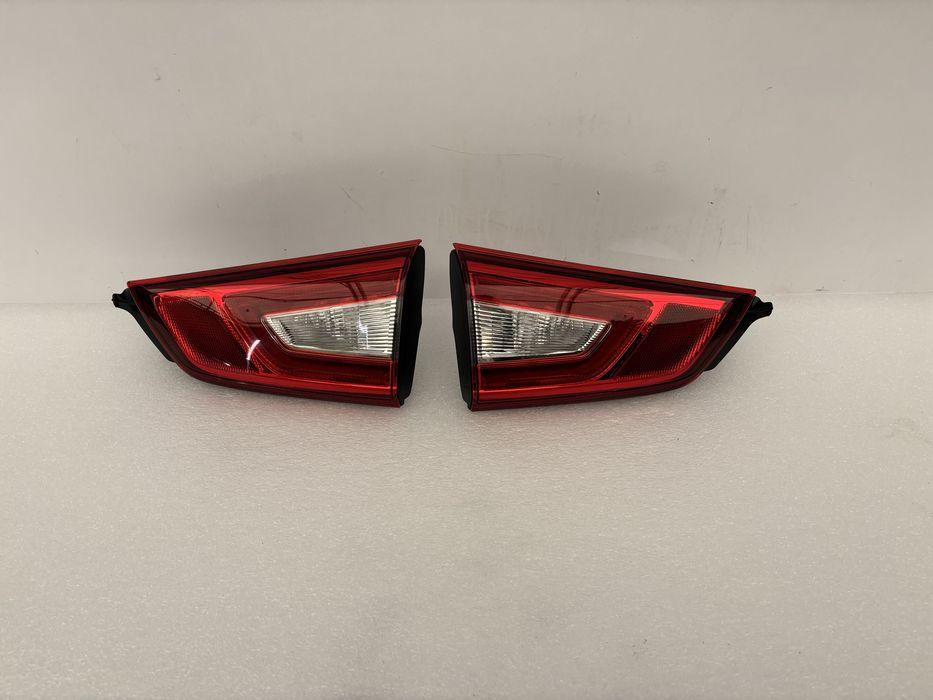 Nissan Qashqai II 2 J11 13-17 lampa prawy lewy tył tylna