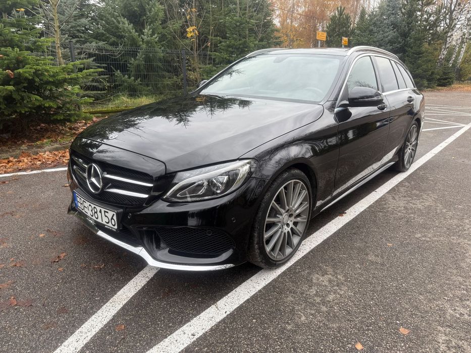 Mercedes-Benz Klasa C AMG, panorama, łopatki, czarny sufit, CarPlay