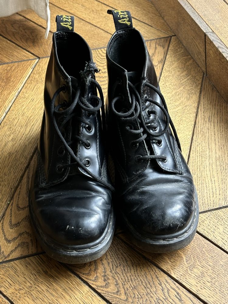 dr martens black