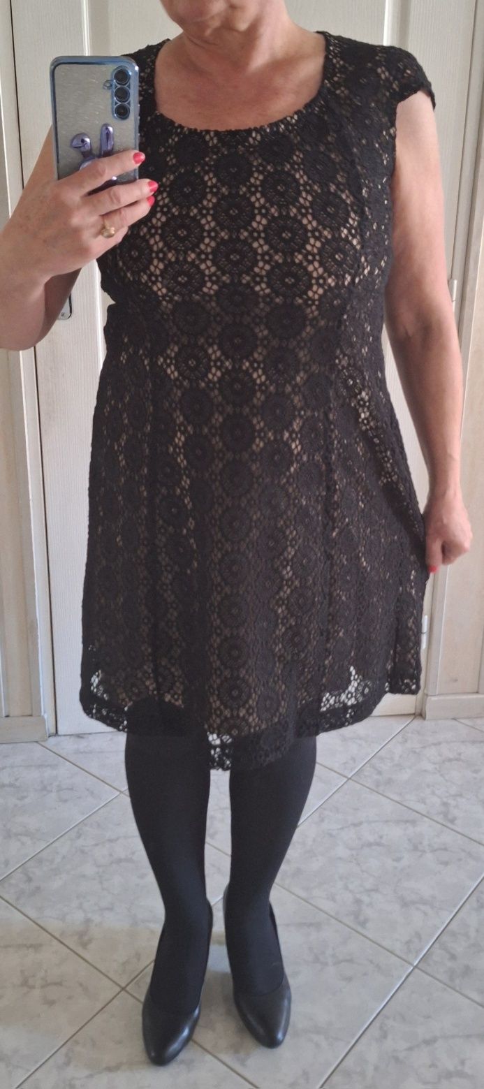 Czarna sukienka z koronki rozmiar 48/50, 4XL/5XL