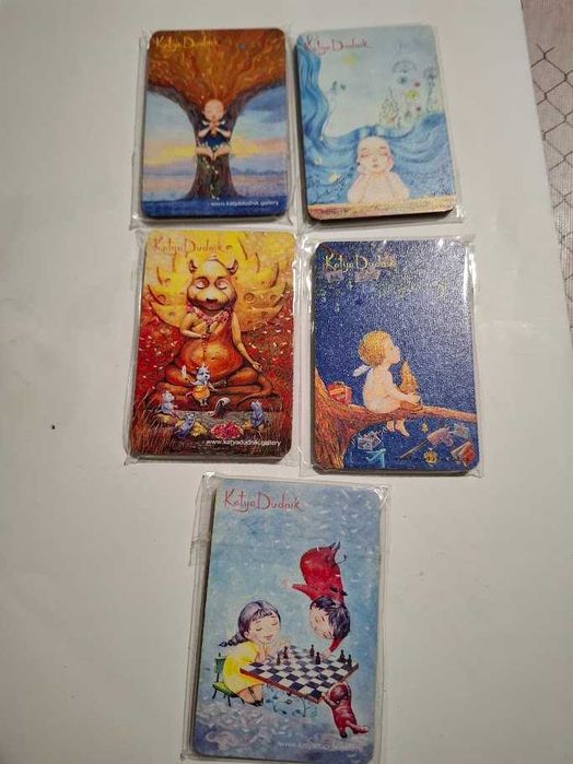 Магнитики за картинами Каті Дудник