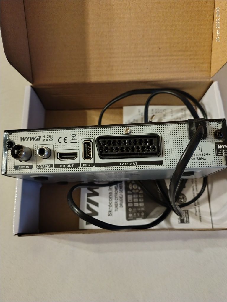 Tuner naziemnej telewizji cyfrowej Wiwa maxx DVB-T/T2