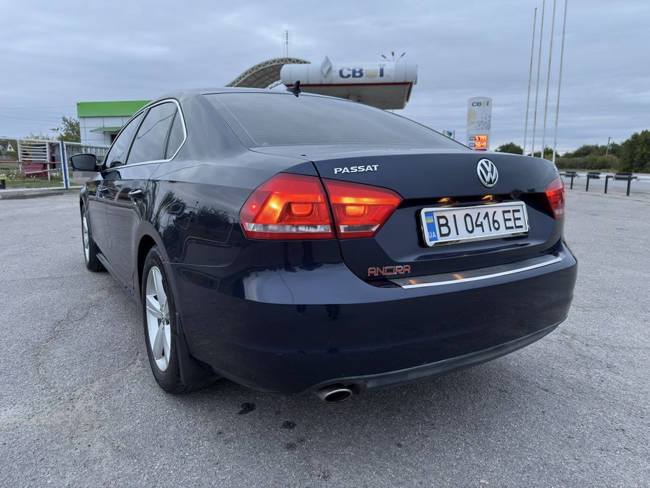 Volkswagen Passat Se 2013 Blue 2.5L