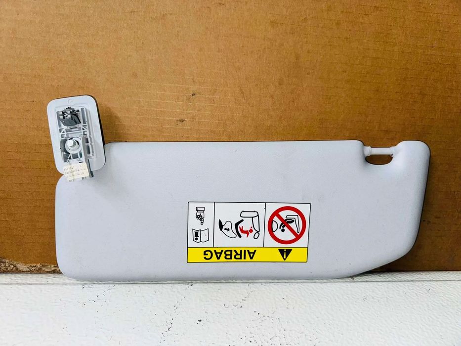 Pala de Sol Direita Peugeot 208 - 2019 / 2024