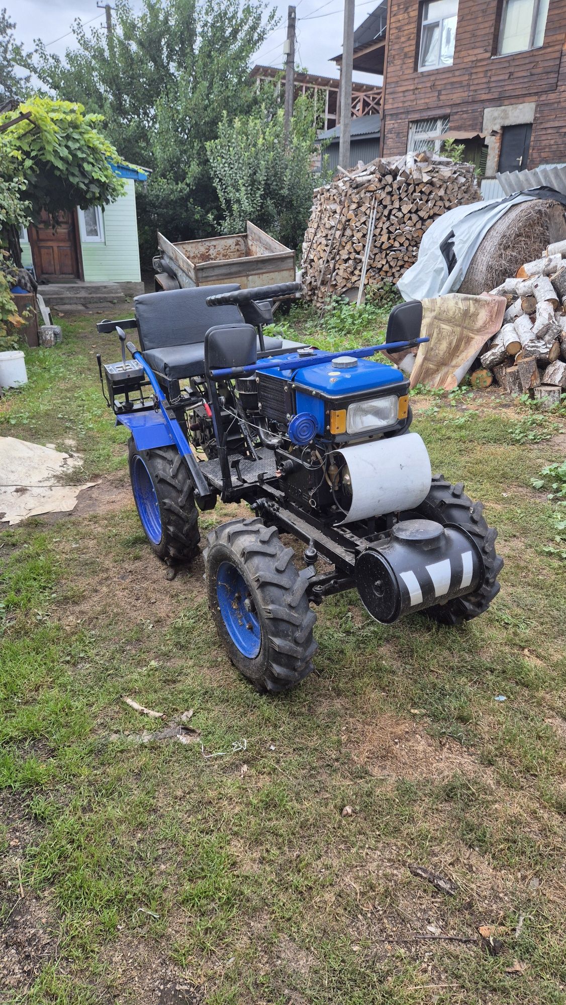 Продам мотоблок 12 кс