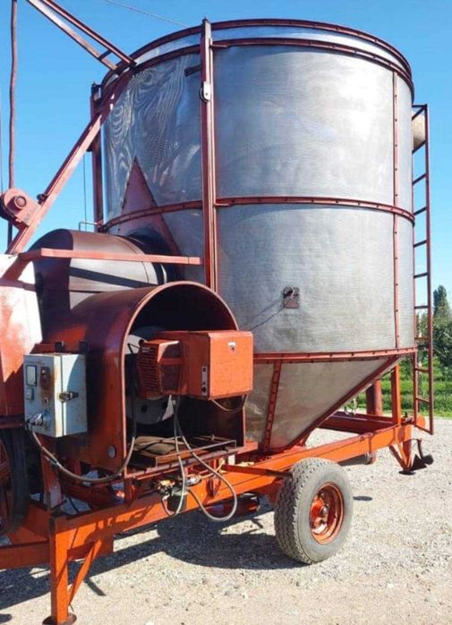 Зерносушка мобільна. Зерносушарка бункерна. Сушка