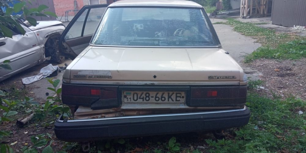 Nissan Bluebird Ниссан Блюберд