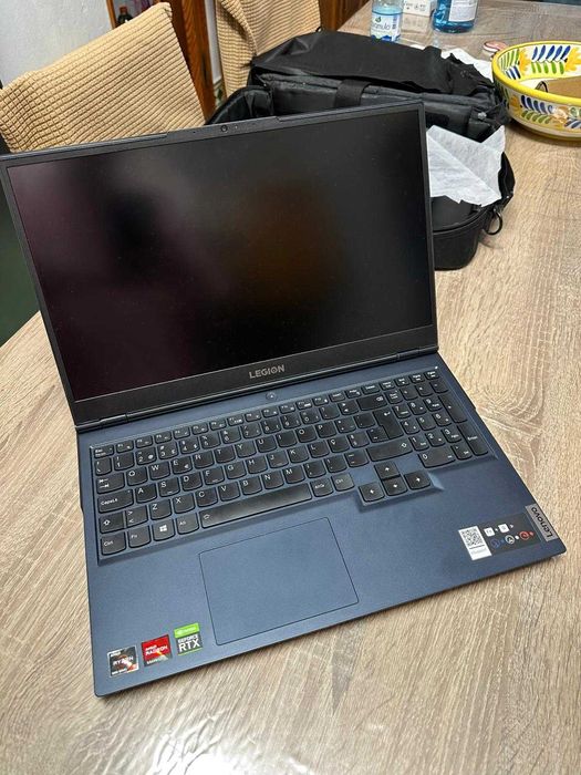 Lenovo Legion 5 RTX 3060 + AMD Ryzen 5 5600H