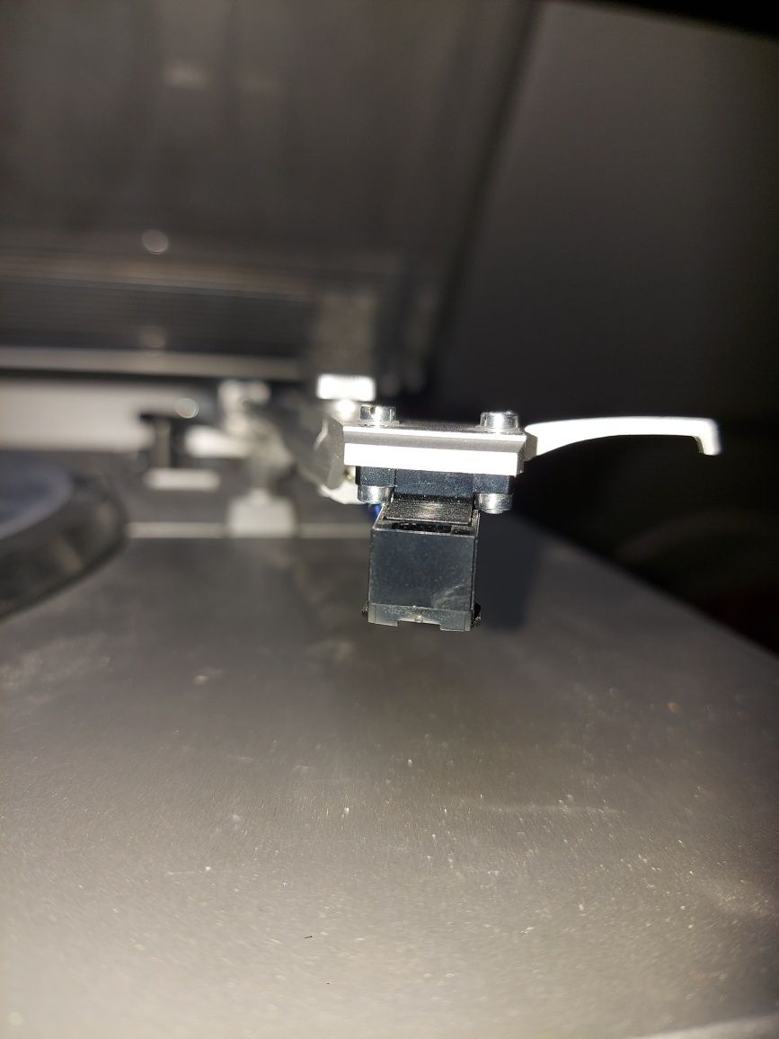 Gramofon JVC L-A-100