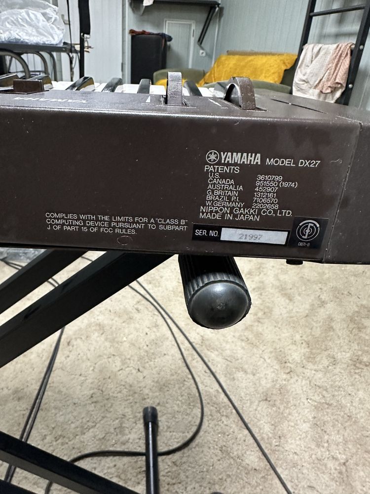Продам Yamaha DX27, электропианино