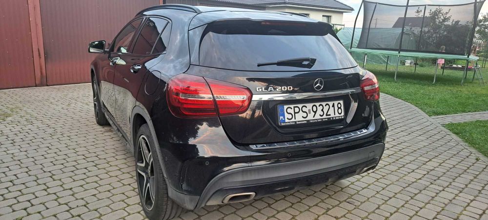 Mercedes-Benz GLA 200 1.6 benzyna , pakiet AMG -BOGATA WERSJA !