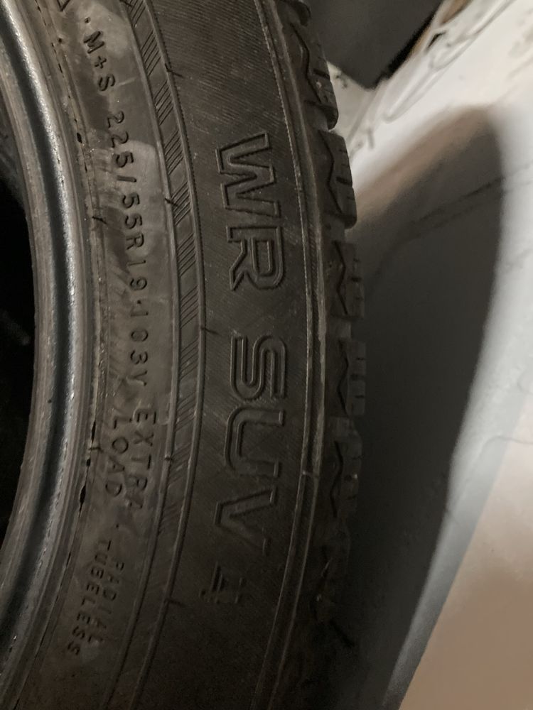 Opony Nokian WR SUV4 225/55 R 19