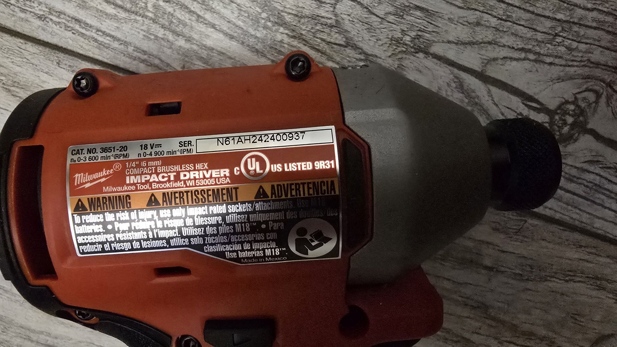 Wiertarko wkrętarka udarowa i zakrętarka Milwaukee M18 baterie 2 szt