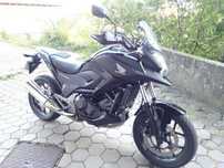 Mota Honda NC 750 X Bem estimada