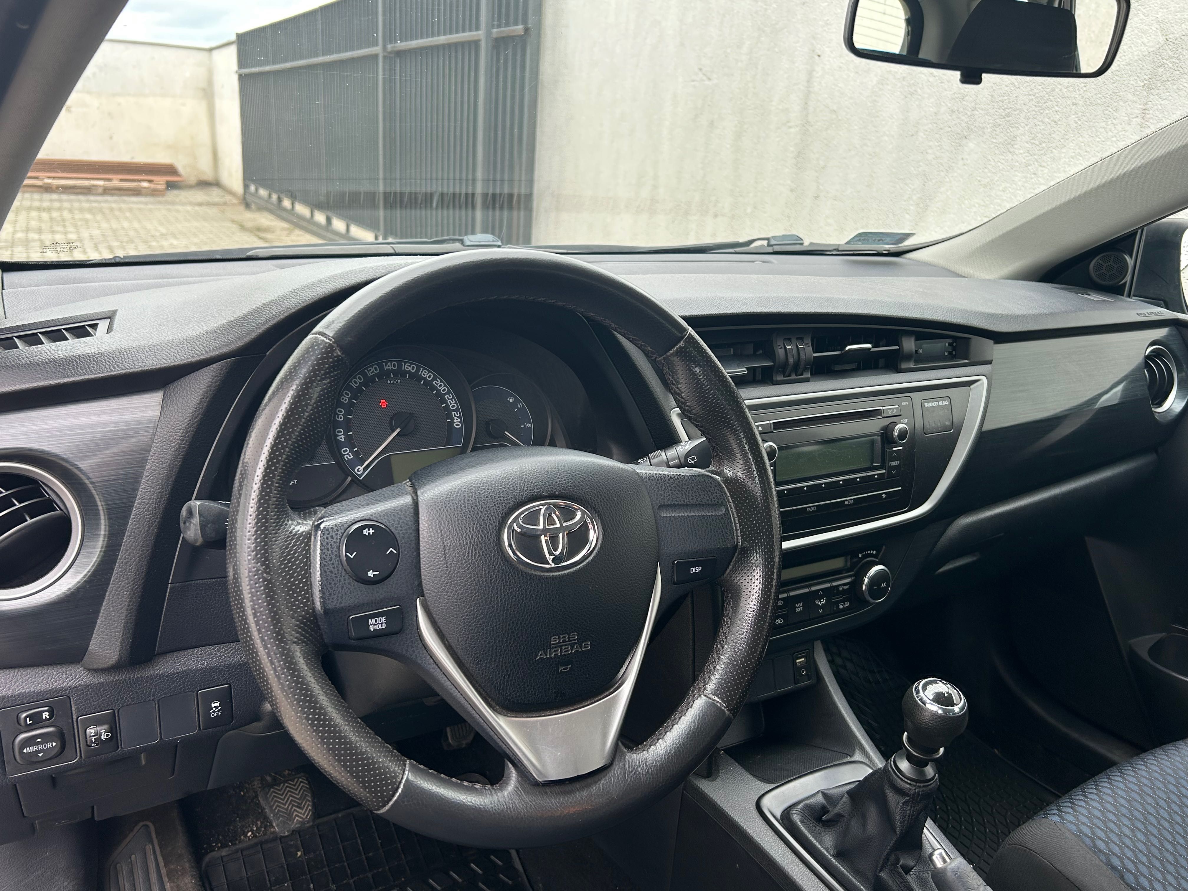 Toyota Auris 1.4 Diesel 2014