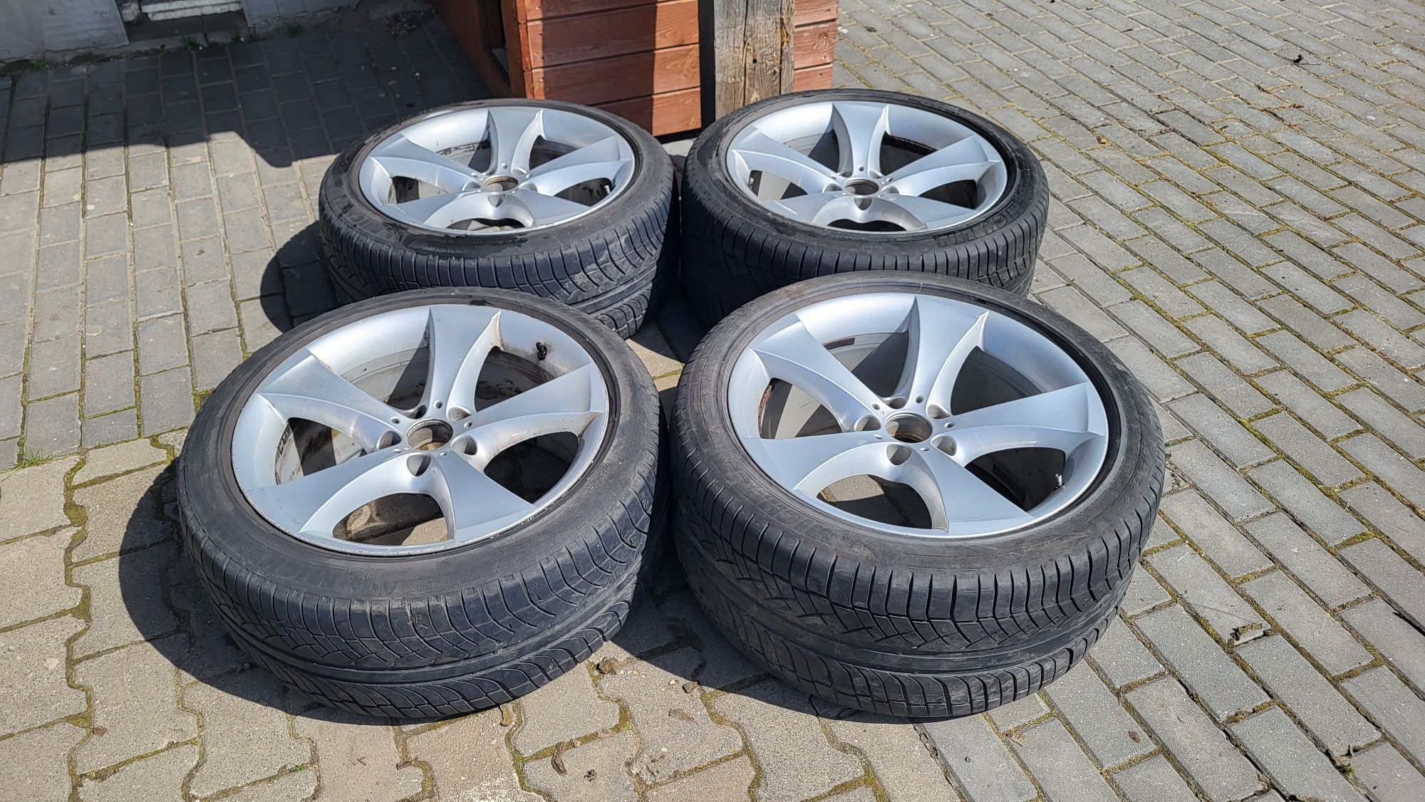 Koła bmw X6 tylnie 315 / 35 R 20 przednie 275 / 40 R 20