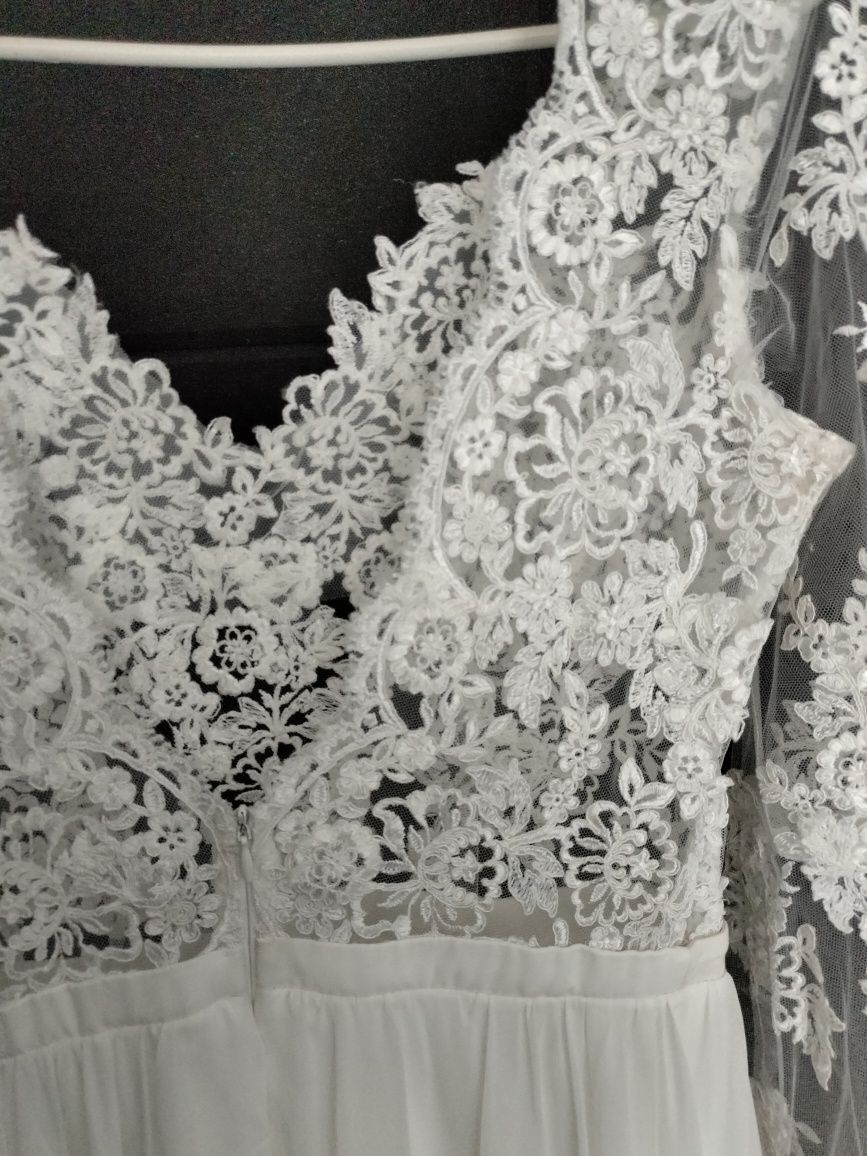 Suknia ślubna biała boho długi rękaw koronkowa M-L