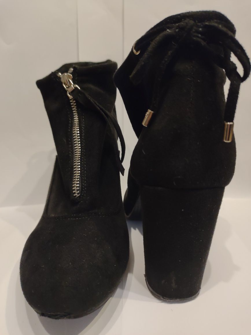 Oddam za darmo buty Botki zamszowe czarne rozmiar 39 Jenny Fairy