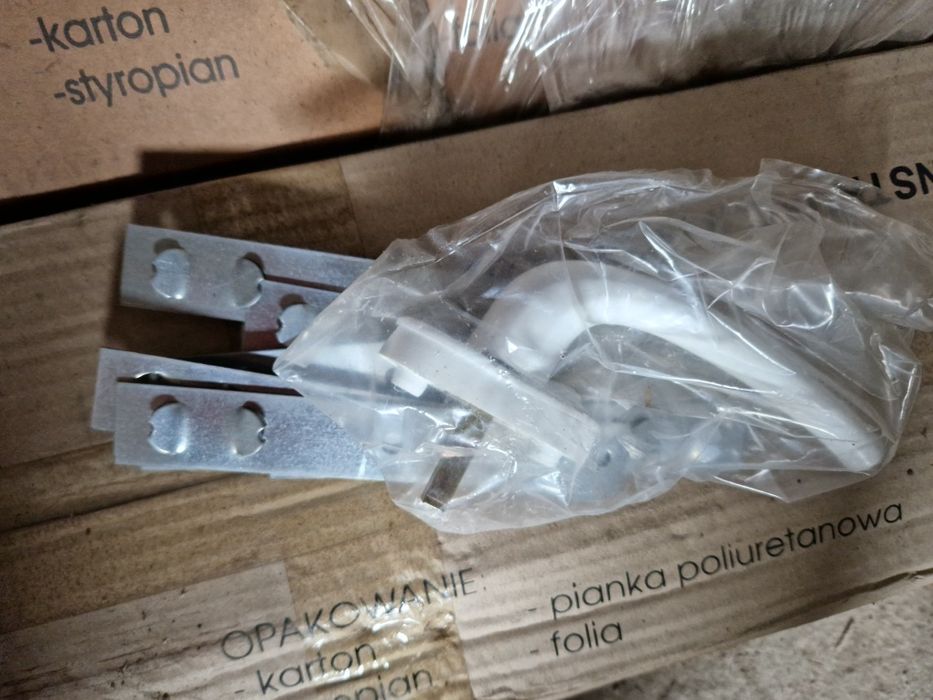 Ościeżnica z opaską firmy Porta białe