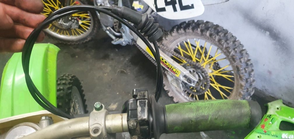 Rollgaz z linką gazu rolgaz  sprawny Kawasaki kx 250 części 1997