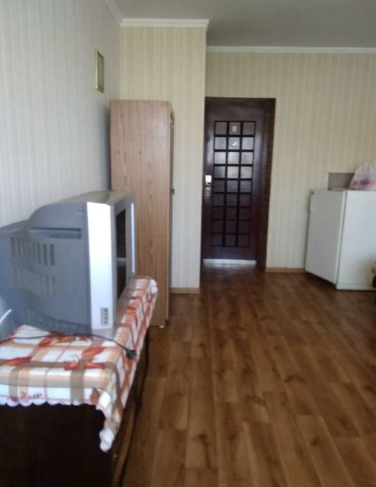 Комуналка в центре , всегда со светом !