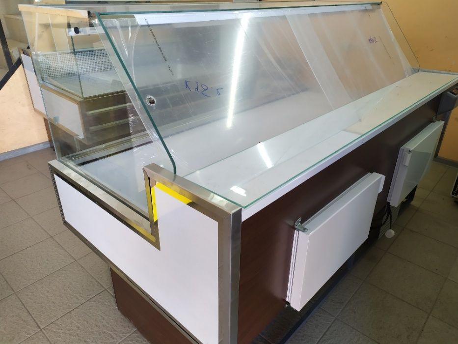 Холодильная витрина CAPRAIA CUBE (нержавейка 100 %)