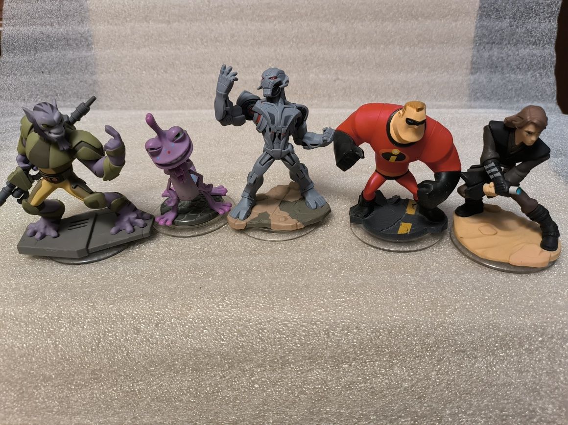 Фігурки Disney infinity marvel, star wars, pixar