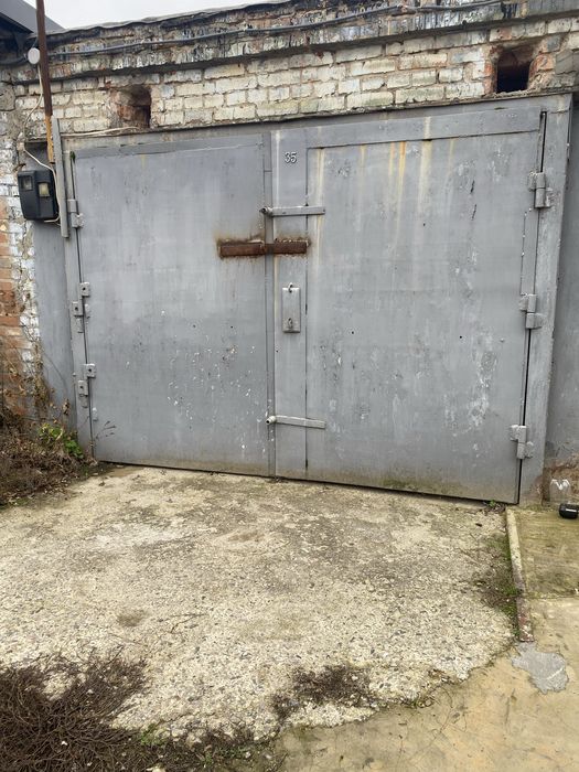 Продам гараж район центра