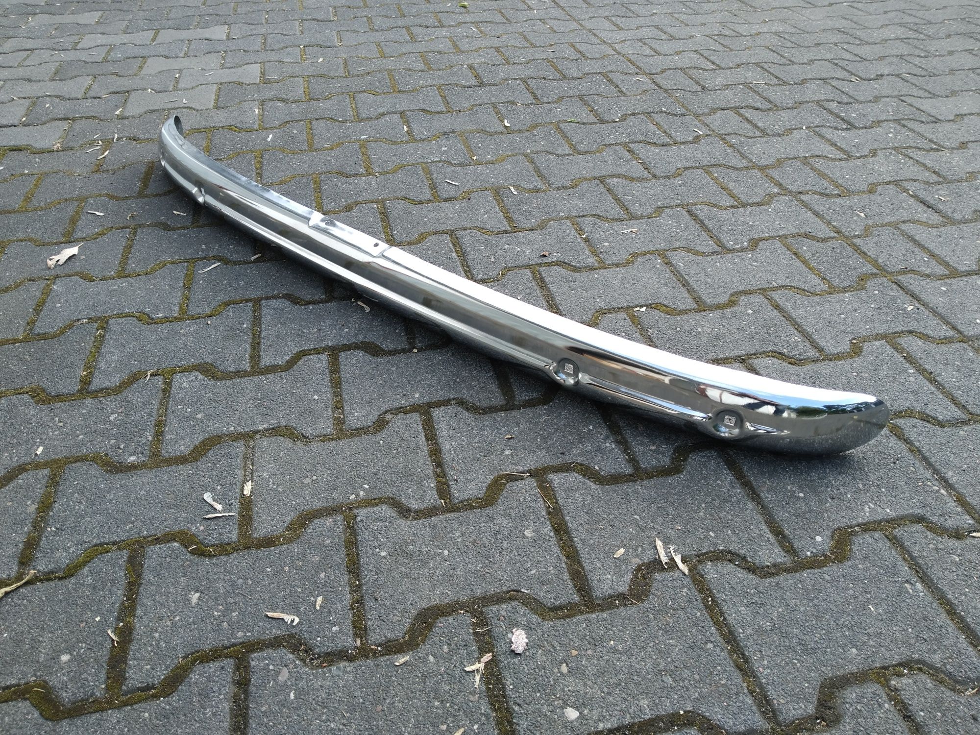 Nowy zderzak tylny Syrena 105