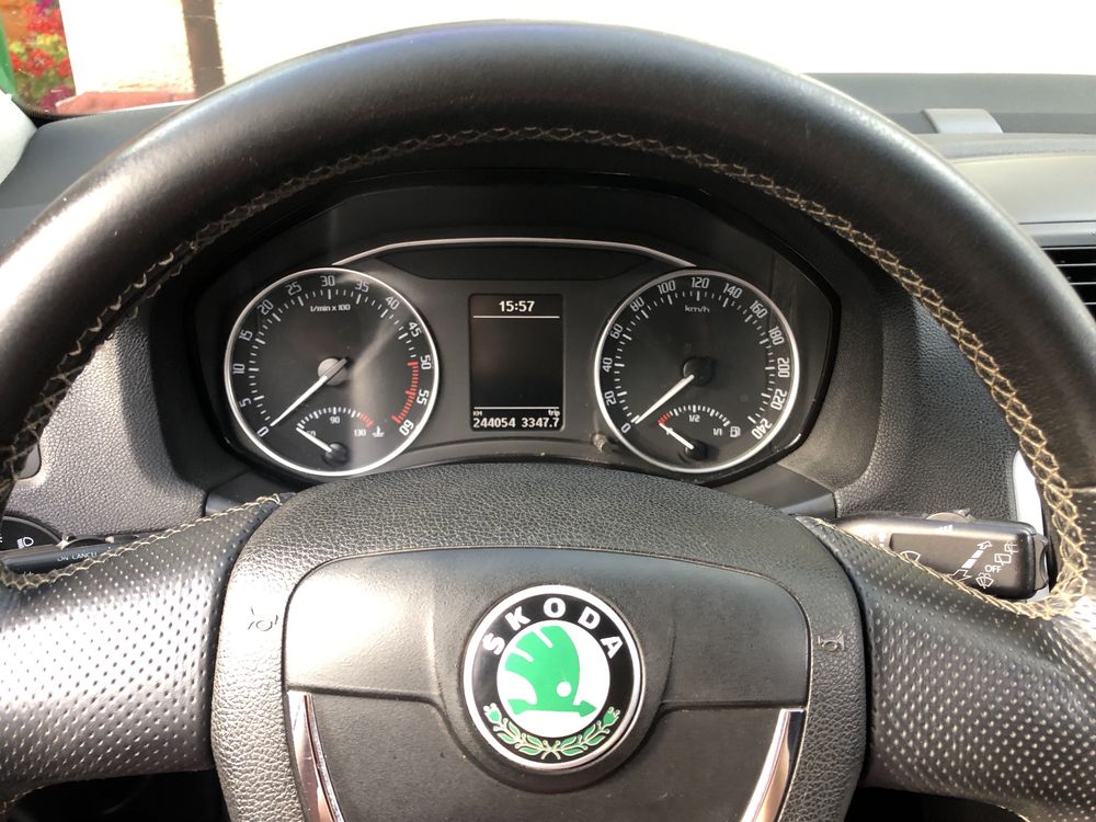 Skoda Octavia a5 2011 (2.0 tdi)